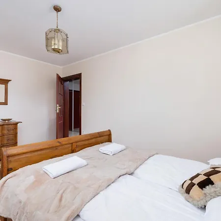 Z Widokiem Na Gory Balkon I Parking By Renters *