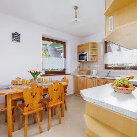 Z Widokiem Na Gory Balkon I Parking By Renters * زاكوباني